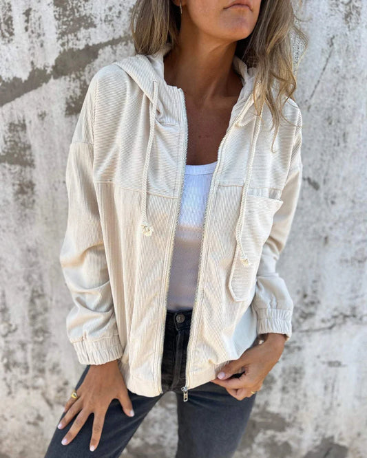 Ana | Chaqueta de pana con capucha a la moda