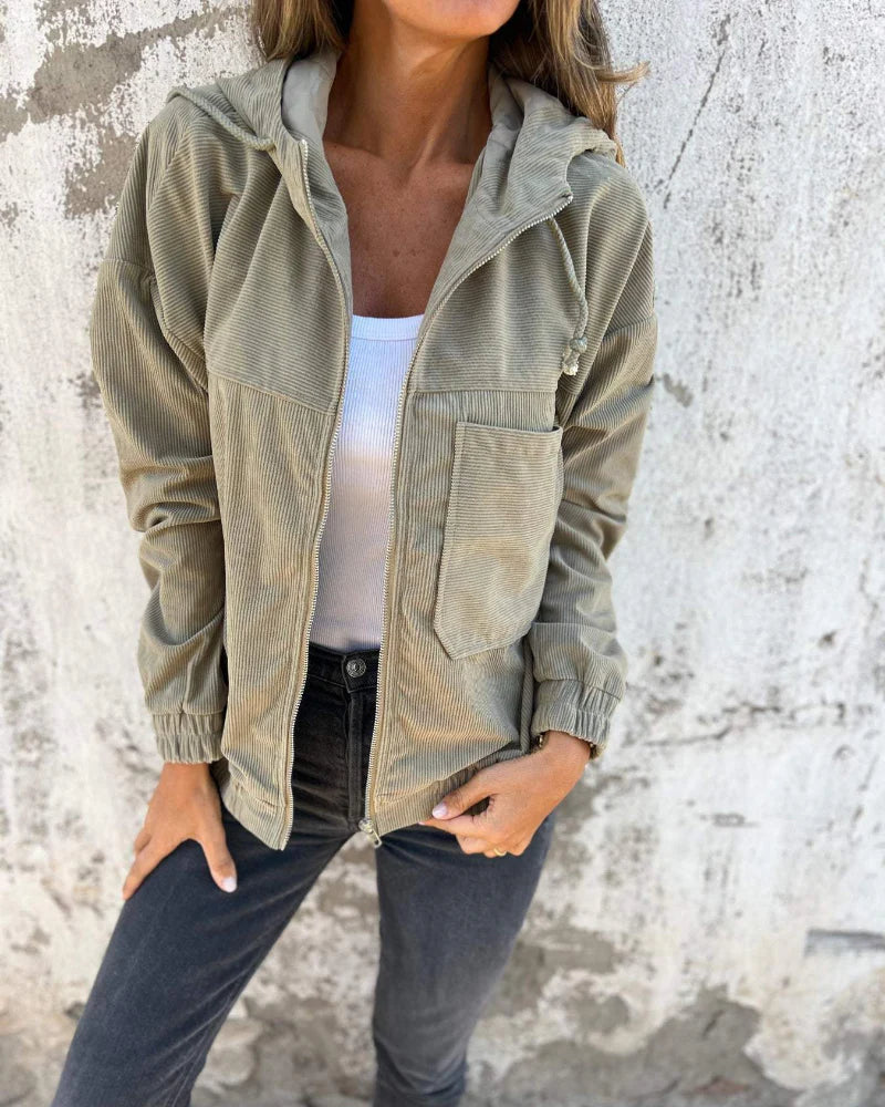 Ana | Chaqueta de pana con capucha a la moda