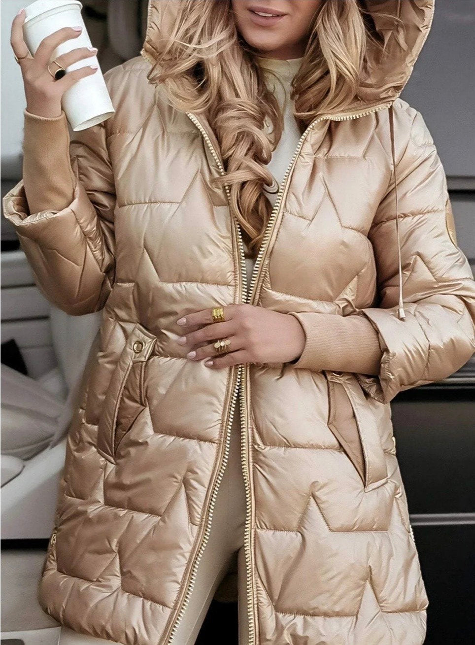 Vega | Chaqueta acolchada larga y cálida con capucha envolvente